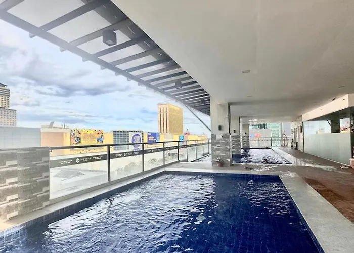 Ec Haven Modern Cozy Near Malls And Transport Terminals With Wifi Netflix Balcony *